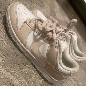 Women’s dunk low next nature light ore wood brown
